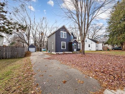 15 14th St NE