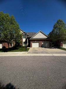 29459 Woodpark Cir #29