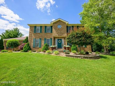 368 Woodsbend Dr