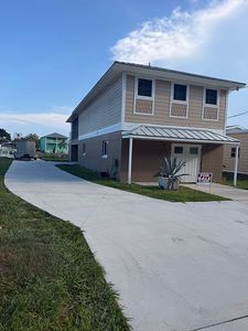 127 E Ariel Rd