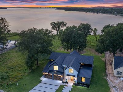 1524 Shoreline Dr