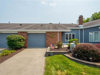 212 Queens Ct