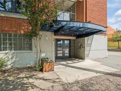 2502 Live Oak St APT 228