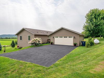 425 Fox Hollow DRIVE