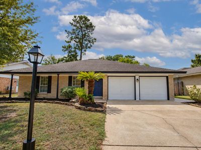 16131 Forest Way Dr