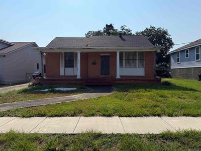 5620 Vermillion Blvd
