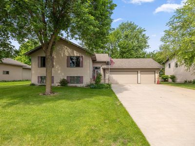 700 W Welco Dr