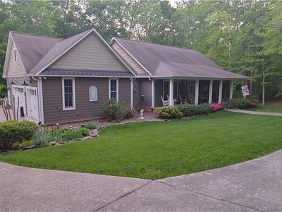 7115 Laurel Point Dr