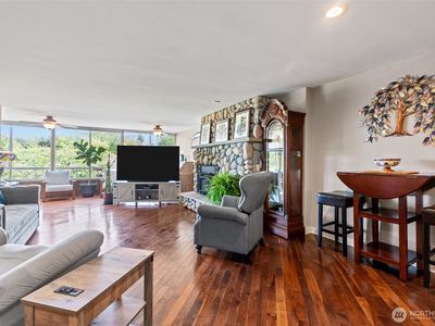 10903 Glen Acres Drive S #B
