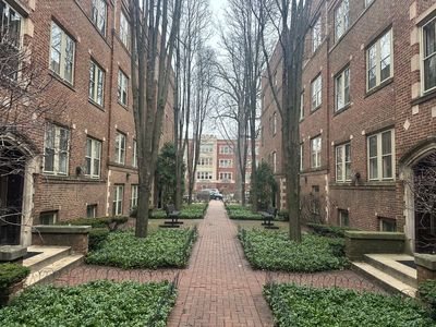 Property at 219 N Oak Park Ave APT 3E, Oak Park, IL