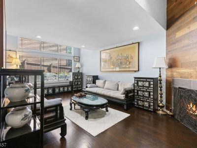 19 Schindler Dr