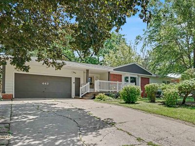 443 S Hackett Rd