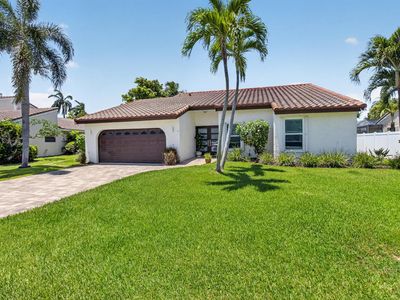 7069 NW 3rd Ave