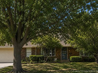 4631 S Maplewood Ave