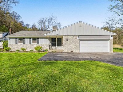 Property at 2360 Trailard Dr, Willoughby Hills, OH
