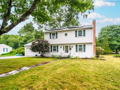 Property at 66 Oakdale Rd, North Kingstown, RI