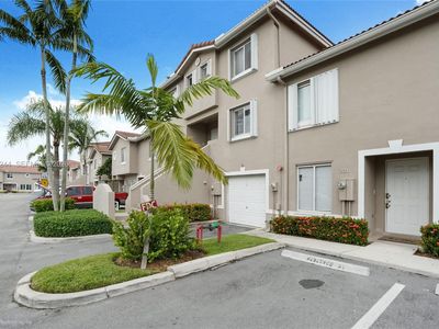 Property at 221 Riviera Cir, Fort Lauderdale, FL