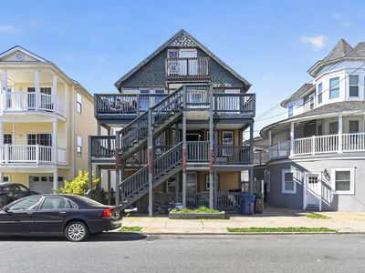 260 E Glenwood Ave