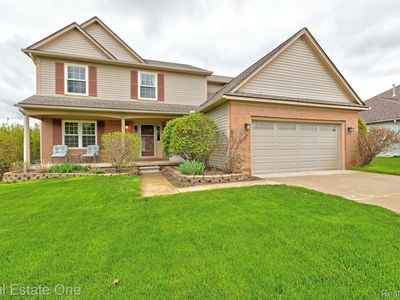 2324 Malena Ln