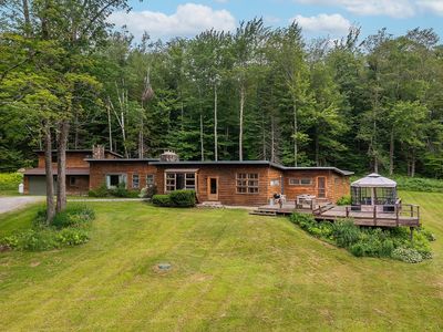 2588 Vermont Route 11