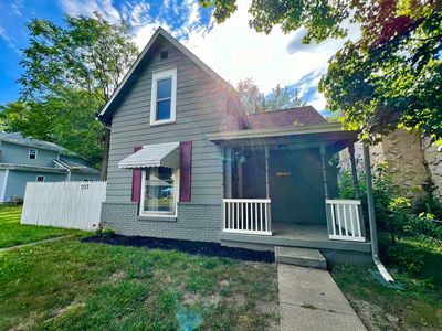 707 S Brandon St