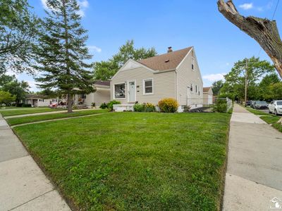 3106 River Dr