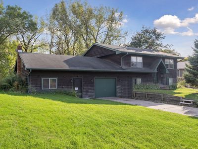 Property at 750 Viking Dr E, Maplewood, MN