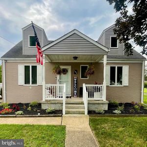 186 Victory Ave