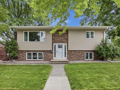 1211 Hall Ave