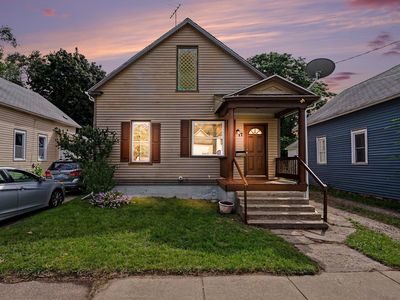 17 E Isabella Ave