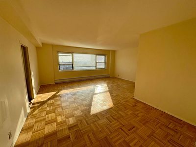 7 Fordham Hill Oval APT 15D