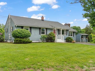 5 Willow Ave