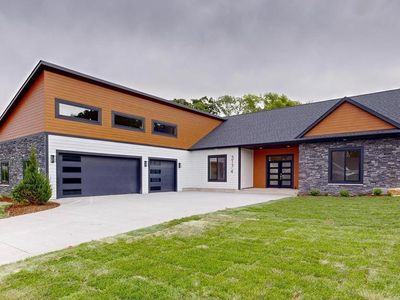 3174 Yellow Rose Ln SW