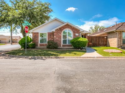 4553 Southern Oak Ln