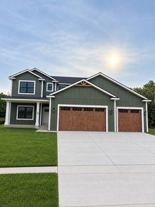 3756 Stonehedge Dr NE