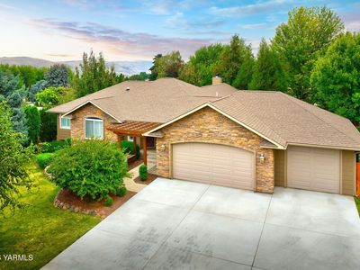 1013 Crest Acres Pl