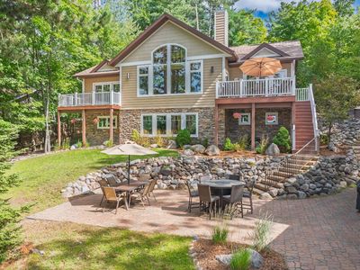 1405 Everett Rd