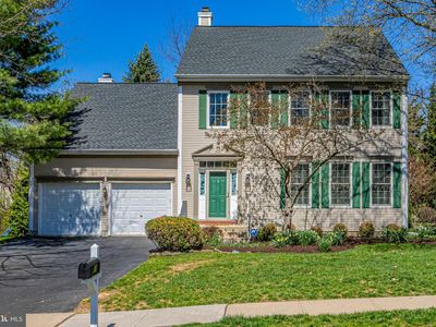 30 Navesink Dr