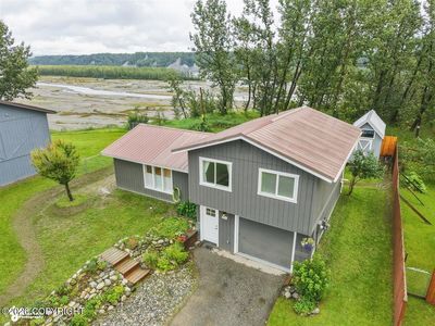 Property at 733 N Gulkana Ct, Palmer, AK
