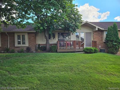5663 Hillcrest Cir E #64