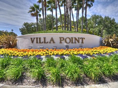 372 Villa Point Dr