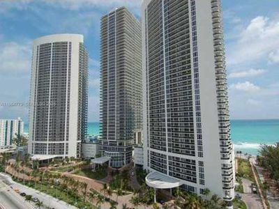 1800 S Ocean Dr APT 1606