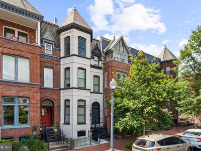 1126 5th St NW #4