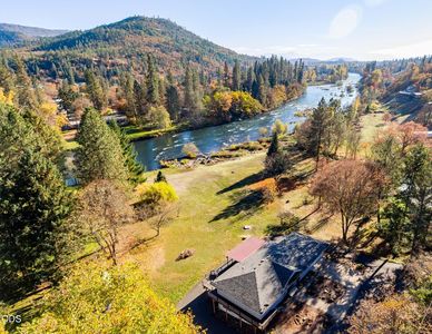 7266 Rogue River Dr