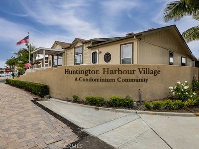 4362 Lahaina Dr