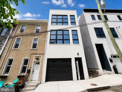 330 Carson St