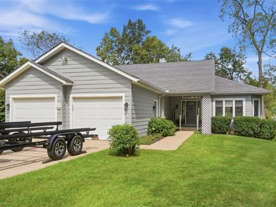 599 Lorelei Dr