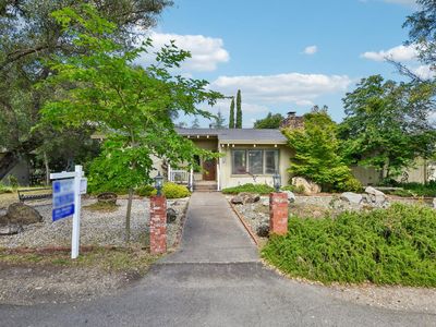 6180 Rustic Hills Dr