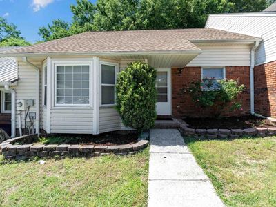 Property at 1129 King Arthur Ct, Alabaster, AL