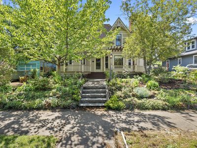 Property at 2022 N Willamette Blvd, Portland, OR